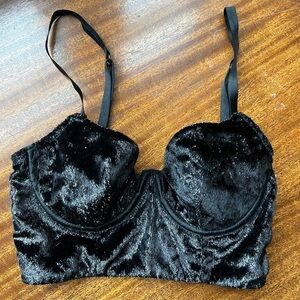 Victoria’s Secret Black/Silver Velvet Shimmery Push Up Bra size 32B